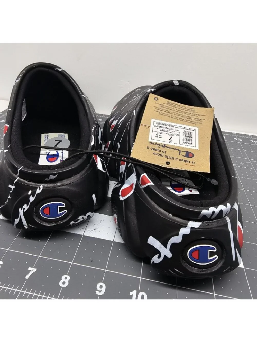 New Champion Super Meloso Warped Slides Black White Youth/ Mens Sz 7 Closed Toe